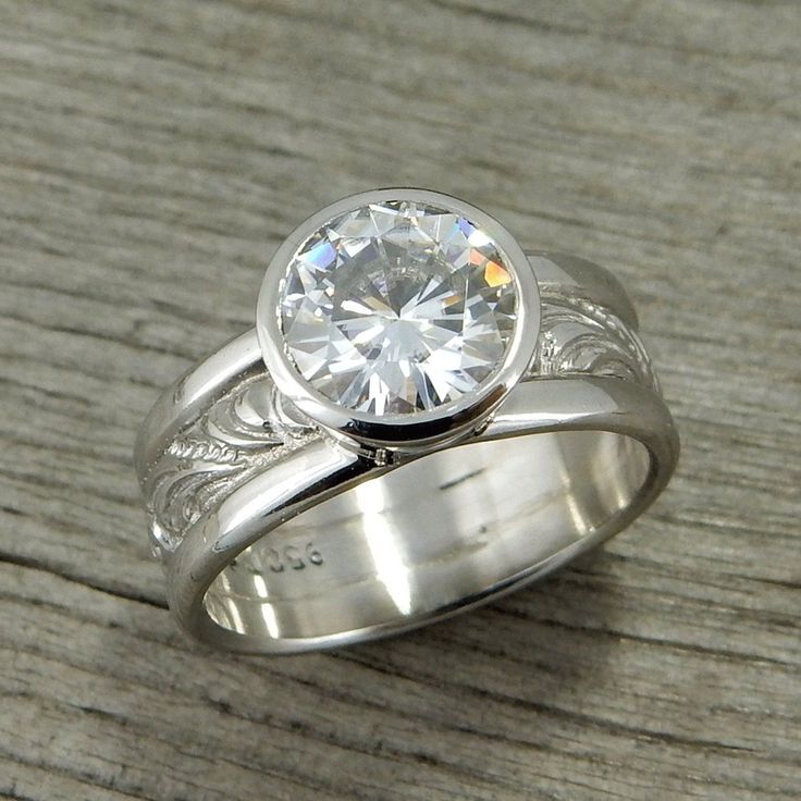 Vintage Zirconia Silvereds Ring