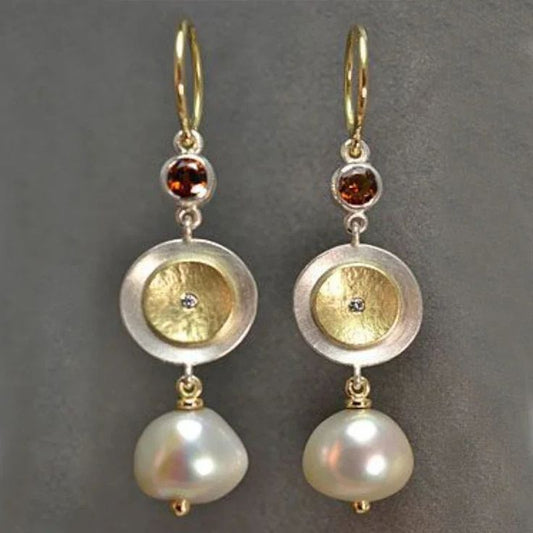 Vintage Exquisite Round White Pearl Earrings