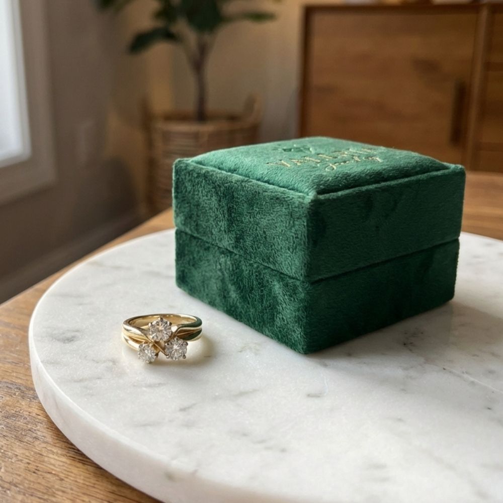 Vintage Triple Zirconia Crown Gold Ring