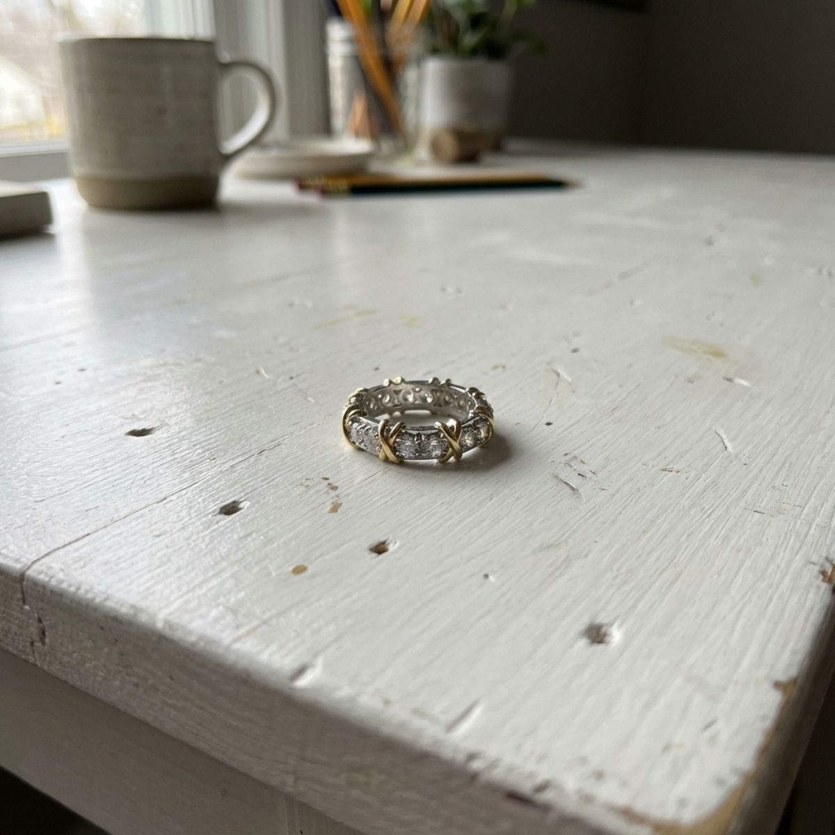 Vintage Elegant Zirconia Gold & Silver Ring